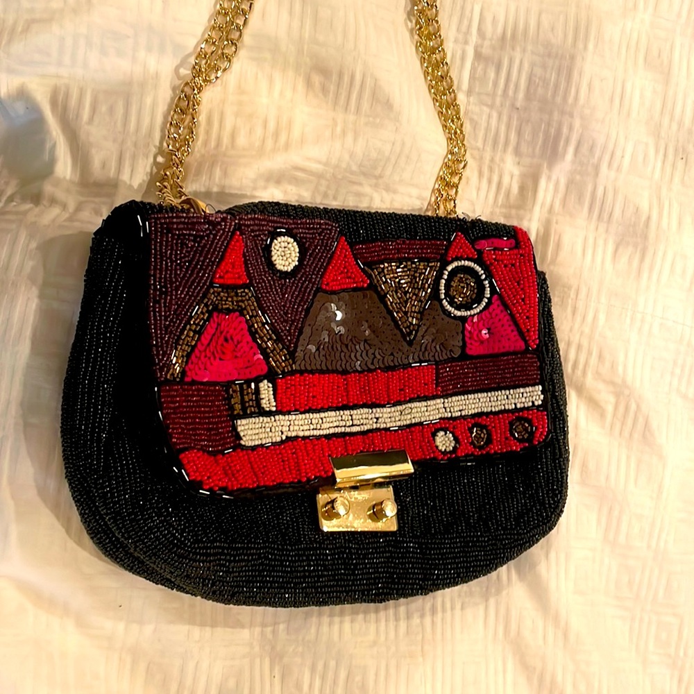 Zara shoulder bag- NWOT, beaded, gold chain can be doubled up or left single.